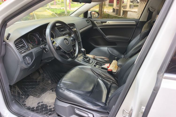 Used Volkswagen Golf 2019 200TSI DSG Comfort & Ambition Edition China VI Standard Left Front Seat