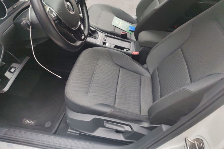 Used Volkswagen Golf 2019 1.8TSI Travel Edition Left Front Seat