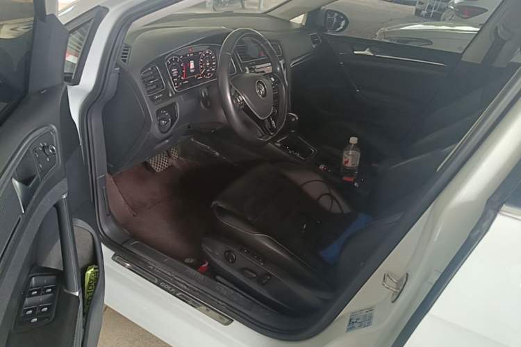 Used Volkswagen Golf 2019 280TSI DSG Luxury Version China VI Standard Left Front Seat