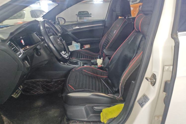 Used Volkswagen Golf 2019 280TSI DSG R-Line China VI Standard Left Front Seat