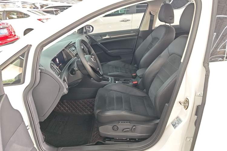 Used Volkswagen Golf 2019 280TSI DSG Luxury Version China VI Standard Left Front Seat