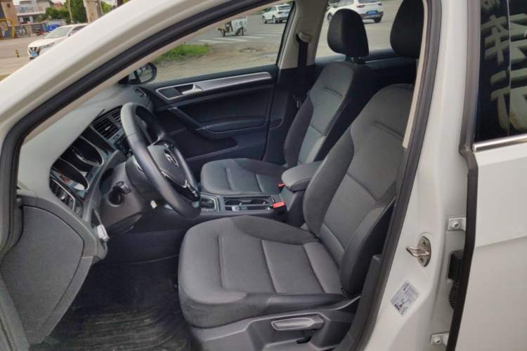 Used Volkswagen Golf 2019 280TSI DSG Comfort Version China VI Standard Left Front Seat