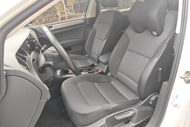 Used Volkswagen Golf 2019 1.6L Automatic Comfort Model China V Standard Left Front Seat