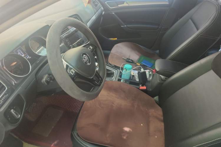 Used Volkswagen Golf 2019 200TSI DSG Comfort & Ambition Edition China VI Standard Left Front Seat