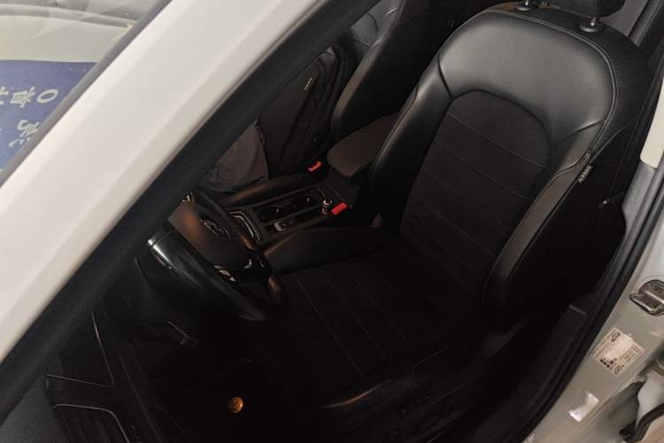 Used Volkswagen Golf 2019 280TSI DSG Luxury Version China VI Standard Left Front Seat