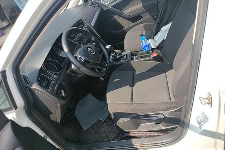 Used Volkswagen Golf 2019 200TSI DSG Comfort & Ambition Edition China VI Standard Left Front Seat