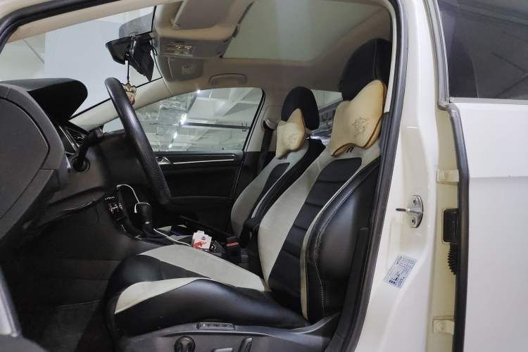 Used Volkswagen Golf 2019 280TSI DSG Luxury Version China VI Standard Left Front Seat