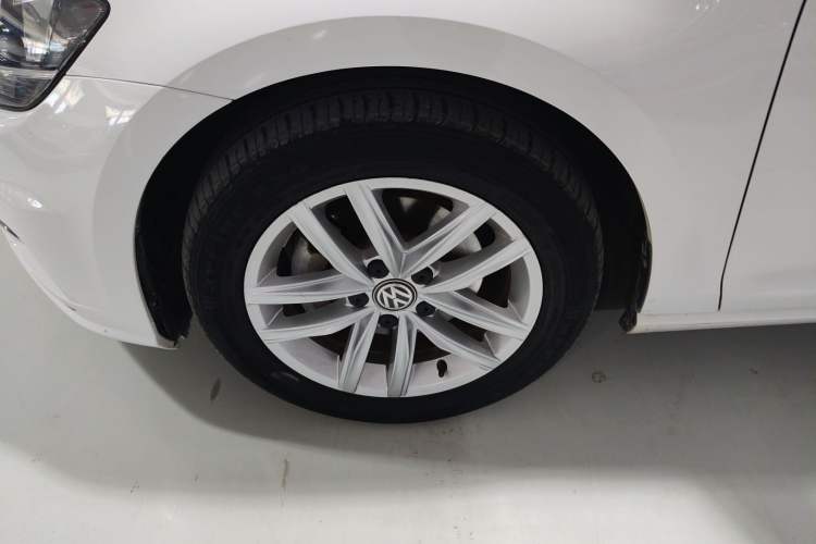 Used Volkswagen Golf 2019 200TSI DSG Comfort & Ambition Edition China VI Standard Left Front Wheel Hub