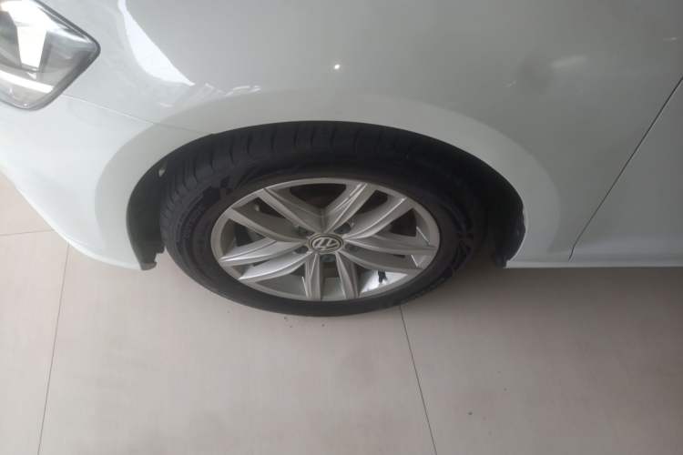 Used Volkswagen Golf 2019 200TSI DSG Comfort & Ambition Edition China VI Standard Left Front Wheel Hub