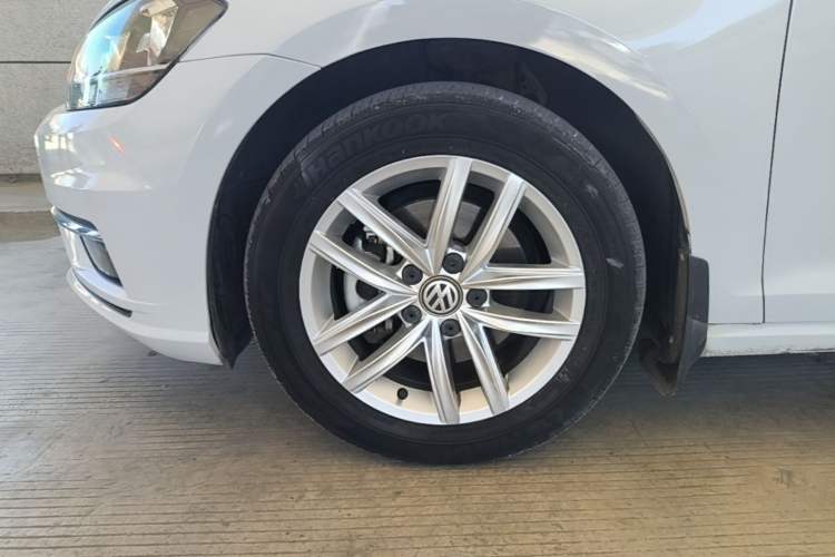 Used Volkswagen Golf 2019 200TSI DSG Comfort & Ambition Edition China VI Standard Left Front Wheel Hub