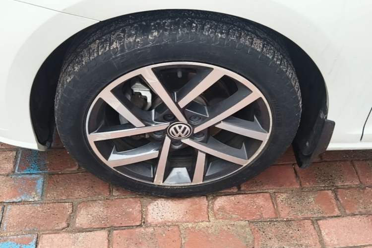 Used Volkswagen Golf 2019 200TSI DSG Comfort & Ambition Edition China VI Standard Left Front Wheel Hub