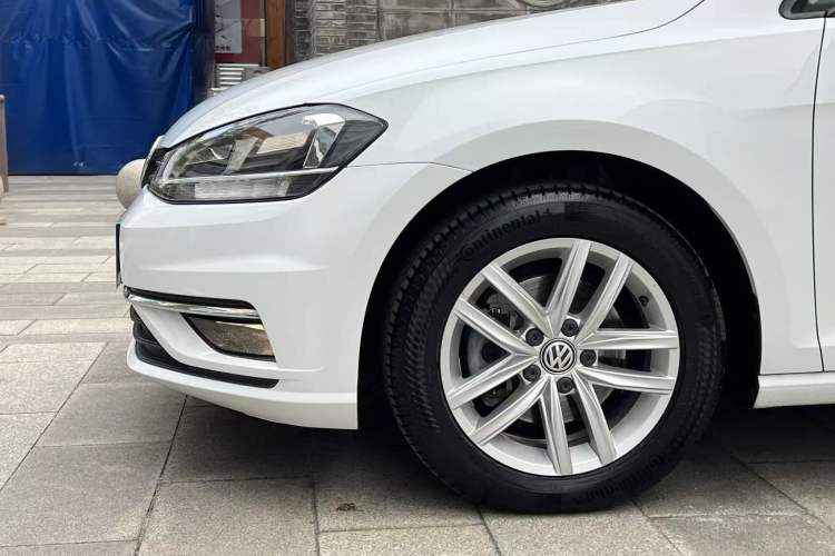 Used Volkswagen Golf 2019 200TSI DSG Comfort & Ambition Edition China VI Standard Left Front Wheel Hub