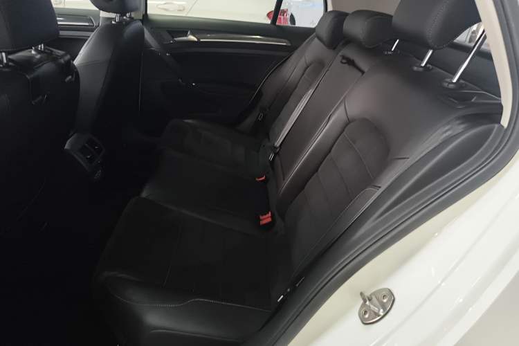 Used Volkswagen Golf 2019 280TSI DSG Luxury Version China VI Standard Left Rear Seat