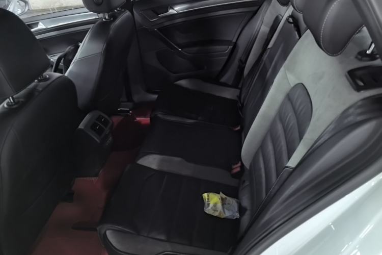 Used Volkswagen Golf 2019 280TSI DSG R-Line Model China V Standard Left Rear Seat