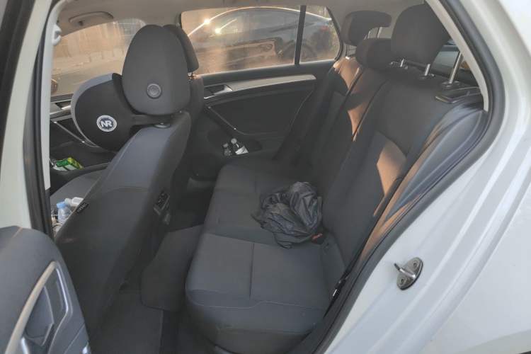Used Volkswagen Golf 2019 200TSI DSG Comfort & Ambition Edition China VI Standard Left Rear Seat