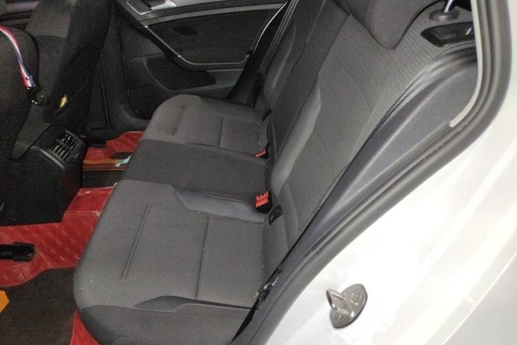 Used Volkswagen Golf 2019 1.8TSI Travel Edition Left Rear Seat