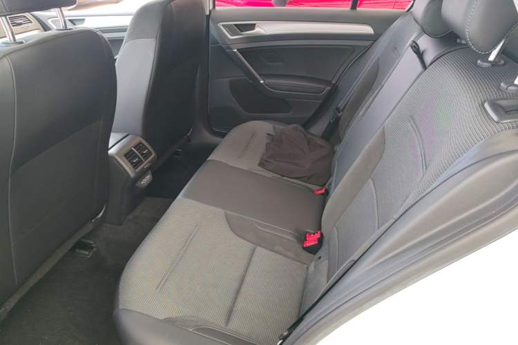 Used Volkswagen Golf 2019 280TSI DSG Comfort Version China VI Standard Left Rear Seat