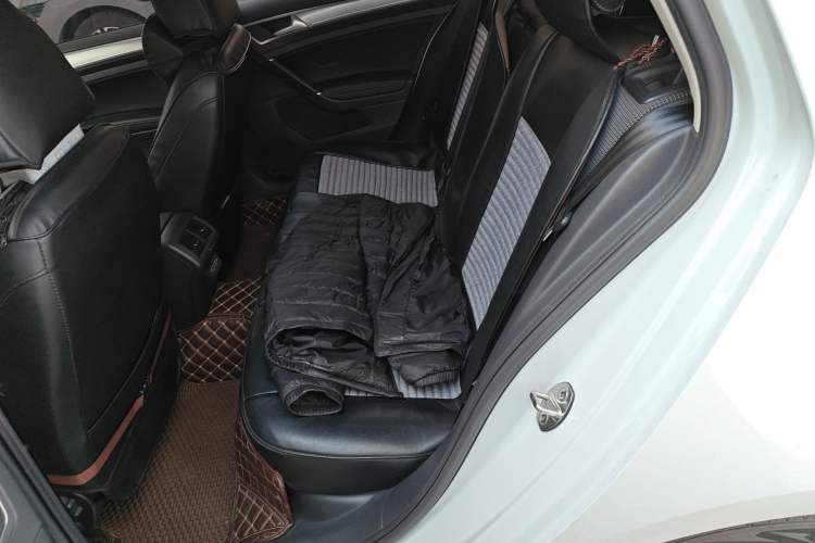 Used Volkswagen Golf 2019 280TSI DSG Comfort Version China VI Standard Left Rear Seat