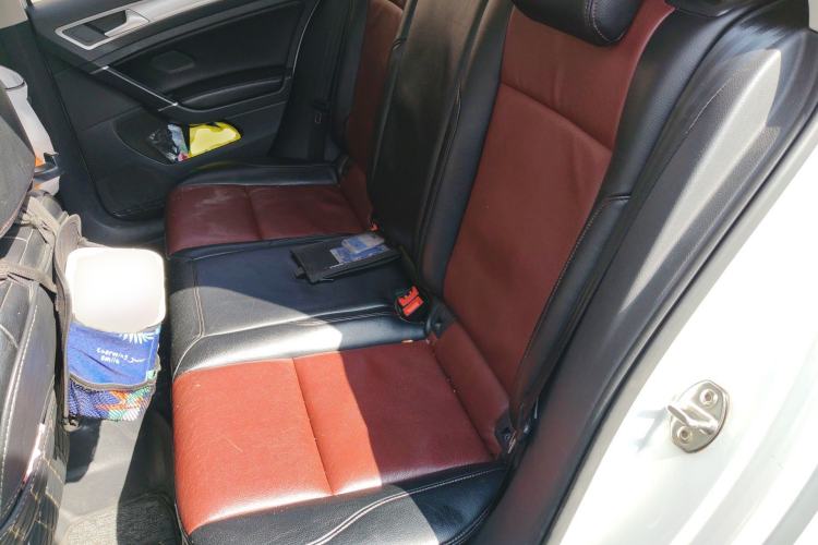Used Volkswagen Golf 2019 200TSI DSG Comfort & Ambition Edition China VI Standard Left Rear Seat