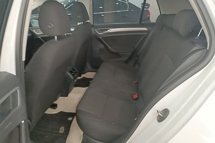 Used Volkswagen Golf 2019 200TSI DSG Comfort & Ambition Edition China VI Standard Left Rear Seat