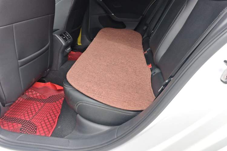 Used Volkswagen Golf 2019 200TSI DSG Comfort Version China VI Standard Left Rear Seat