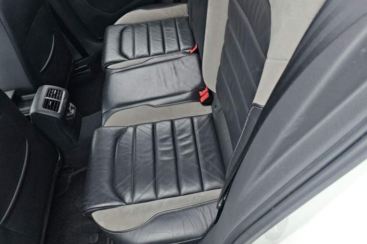 Used Volkswagen Golf 2019 280TSI DSG R-Line Model China V Standard Left Rear Seat