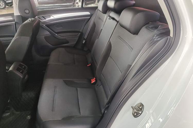 Used Volkswagen Golf 2019 1.6L Automatic Comfort Model China V Standard Left Rear Seat