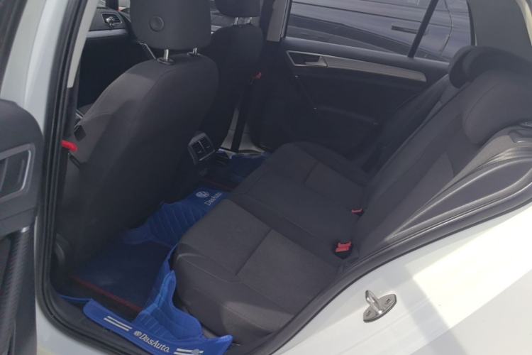 Used Volkswagen Golf 2019 200TSI DSG Comfort & Ambition Edition China VI Standard Left Rear Seat