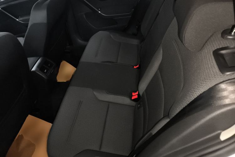 Used Volkswagen Golf 2019 1.8TSI Travel Edition Left Rear Seat