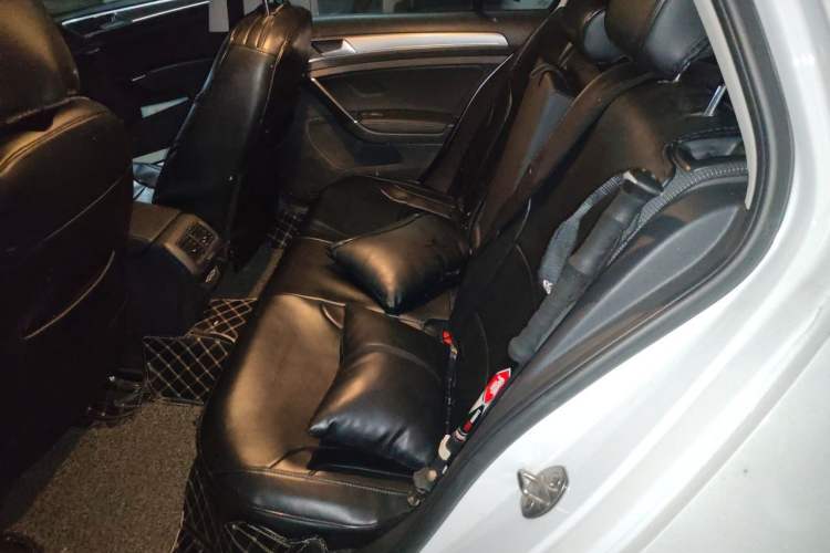 Used Volkswagen Golf 2019 1.6L Automatic Comfort Model China V Standard Left Rear Seat