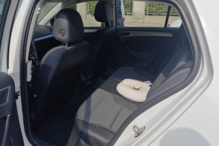 Used Volkswagen Golf 2019 280TSI DSG Comfort Version China VI Standard Left Rear Seat