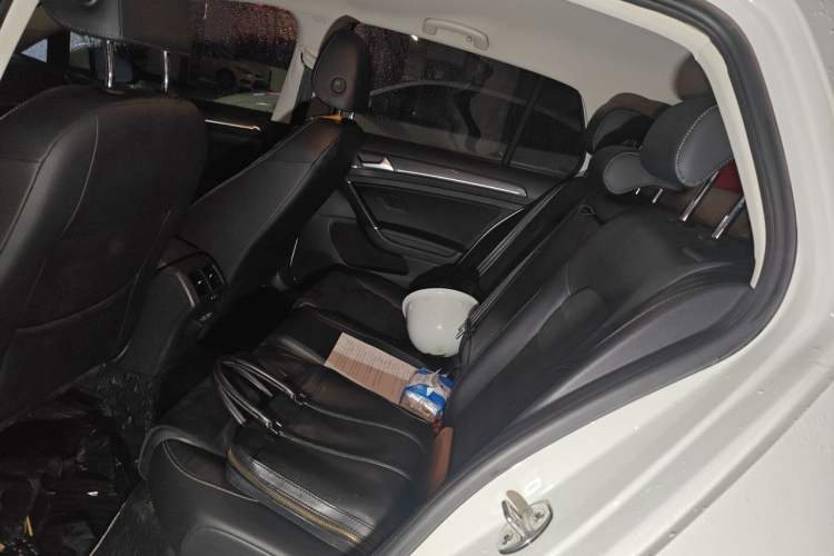 Used Volkswagen Golf 2019 280TSI DSG Luxury Version China VI Standard Left Rear Seat