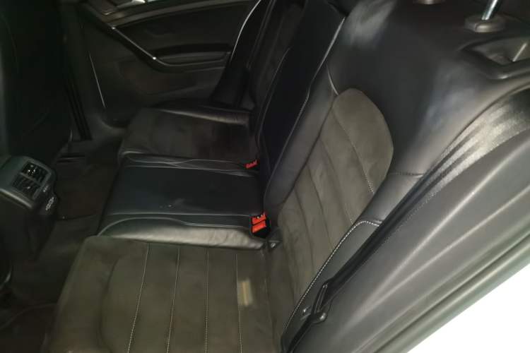 Used Volkswagen Golf 2019 280TSI DSG Luxury Version China VI Standard Left Rear Seat
