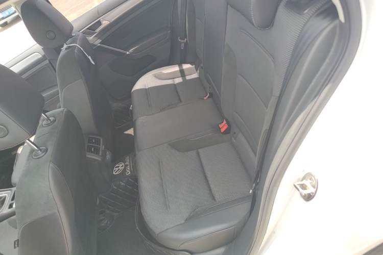 Used Volkswagen Golf 2019 1.6L Automatic Comfort Model China V Standard Left Rear Seat