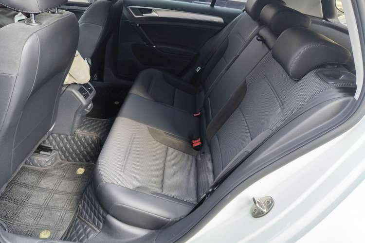 Used Volkswagen Golf 2019 280TSI DSG Comfort Version China V Standard Left Rear Seat
