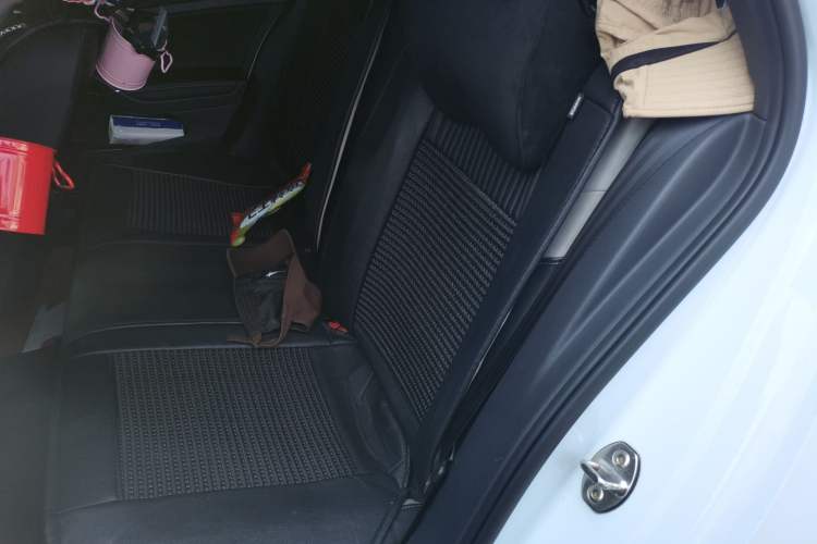 Used Volkswagen Golf 2019 280TSI DSG R-Line China VI Standard Left Rear Seat