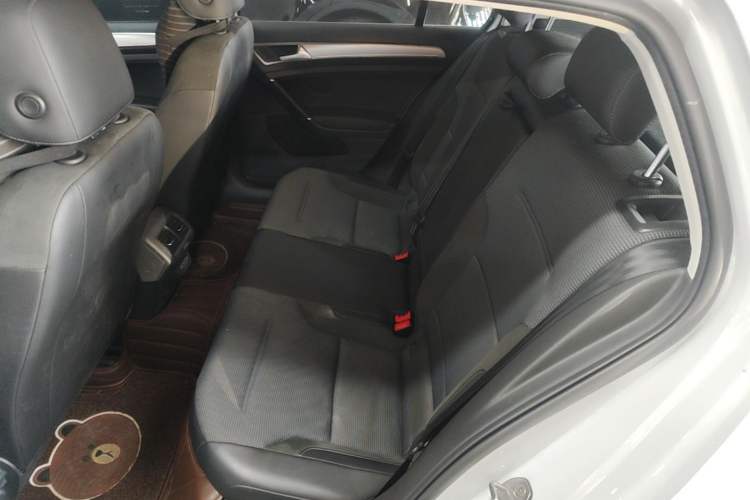 Used Volkswagen Golf 2019 1.6L Automatic Comfort Model China V Standard Left Rear Seat
