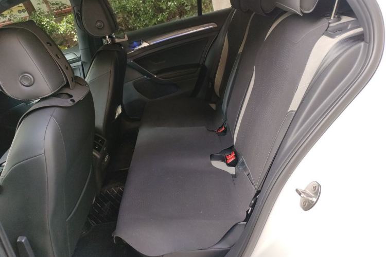 Used Volkswagen Golf 2019 280TSI DSG R-Line China VI Standard Left Rear Seat