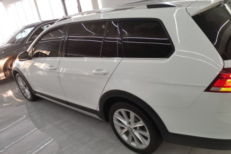 Used Volkswagen Golf 2019 1.8TSI Travel Edition Left Side