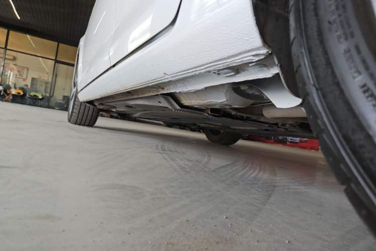 Used Volkswagen Golf 2019 200TSI DSG Comfort & Ambition Edition China VI Standard Left Side Sill