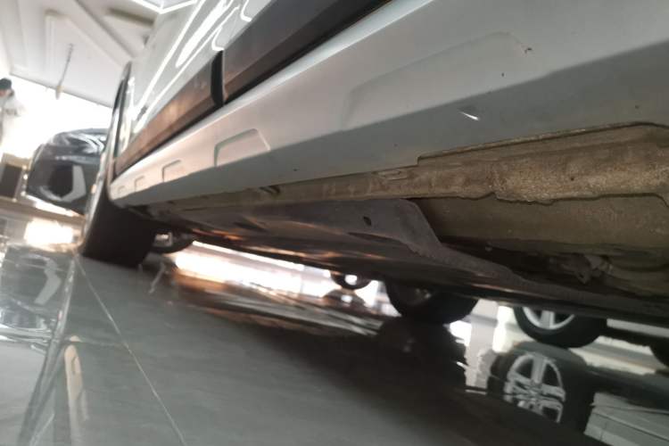 Used Volkswagen Golf 2019 1.8TSI Travel Edition Left Side Sill