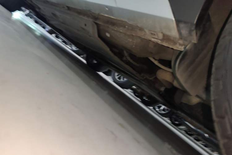 Used Volkswagen Golf 2019 1.8TSI Travel Edition Left Side Sill