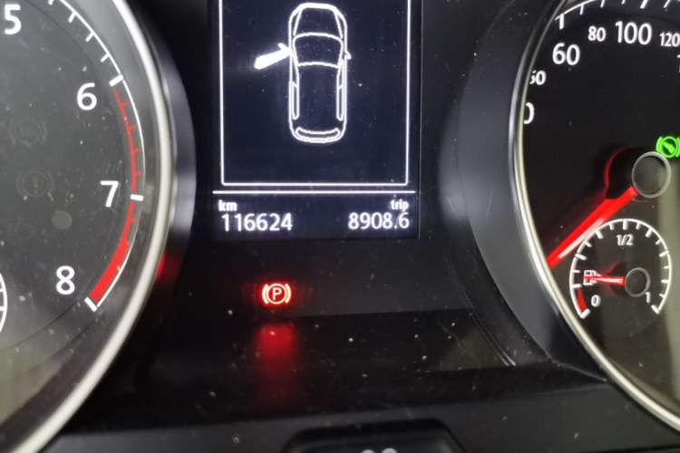 Used Volkswagen Golf 2019 200TSI DSG Comfort & Ambition Edition China VI Standard Odometer Close Up