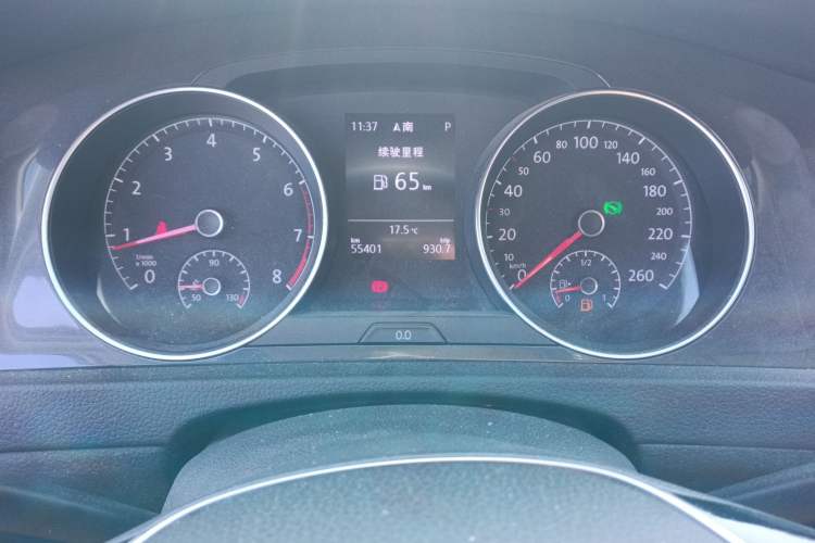 Used Volkswagen Golf 2019 1.6L Automatic Comfort Model China V Standard Odometer Close Up