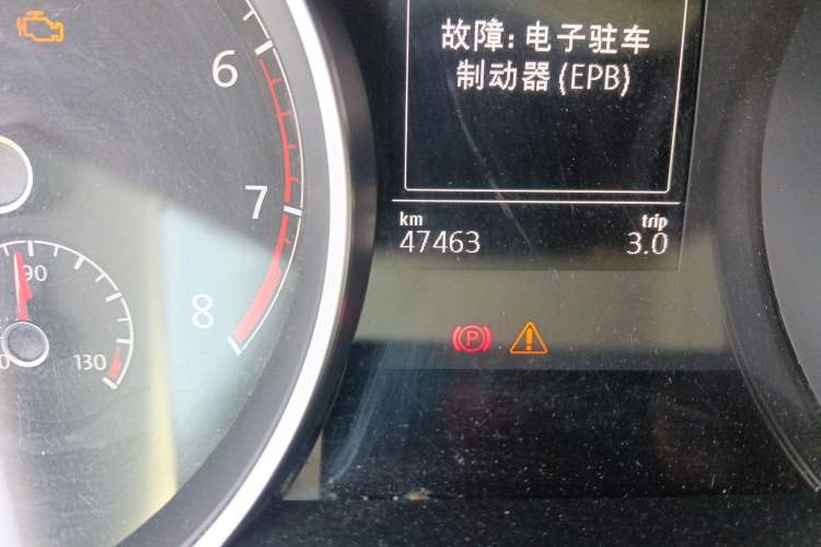 Used Volkswagen Golf 2019 280TSI DSG Comfort Version China VI Standard Odometer Close Up