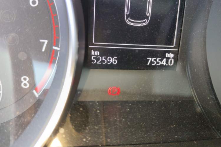 Used Volkswagen Golf 2019 280TSI DSG Comfort Version China VI Standard Odometer Close Up