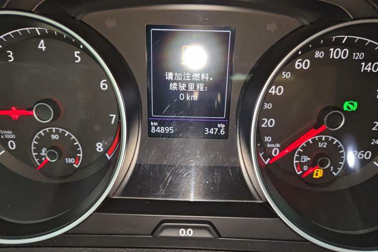 Used Volkswagen Golf 2019 1.8TSI Travel Edition Odometer Close Up