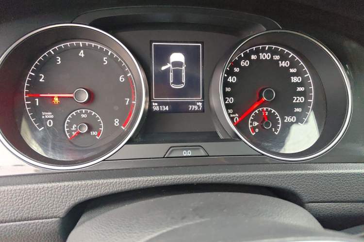 Used Volkswagen Golf 2019 280TSI DSG Comfort Version China V Standard Odometer Close Up