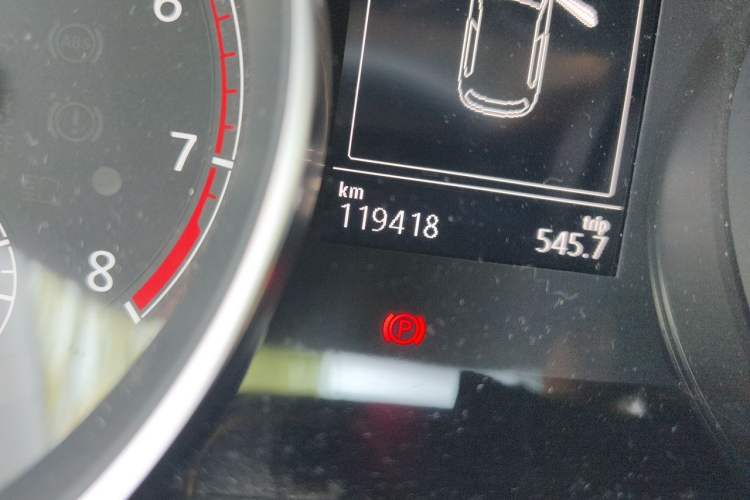 Used Volkswagen Golf 2019 1.6L Automatic Comfort Model China V Standard Odometer Close Up