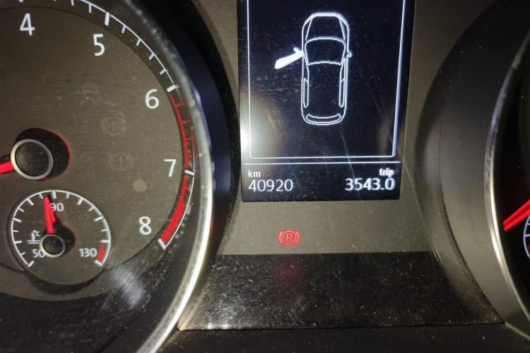 Used Volkswagen Golf 2019 1.6L Automatic Comfort Model China V Standard Odometer Close Up
